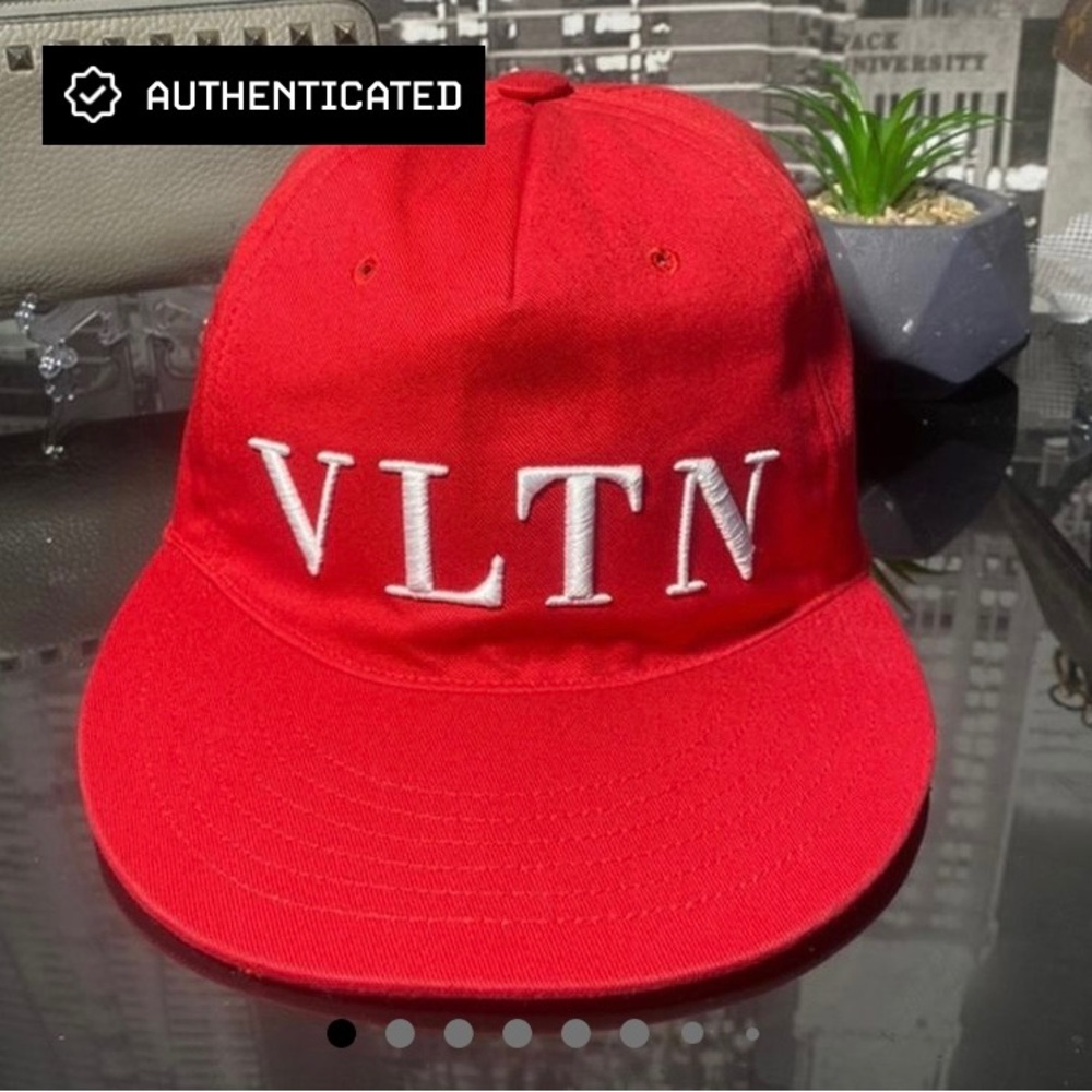 Authentic VALENTINO GARAVANI Cap